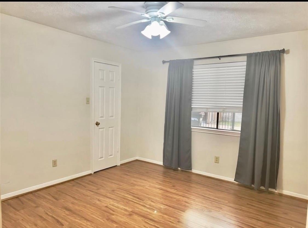 22527 Wildwood Grove Drive - Photo 16