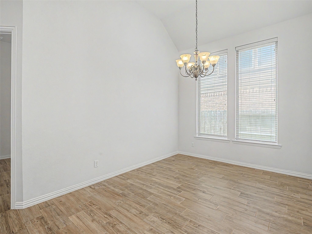 27215 Symphony Creek Lane - Photo 16