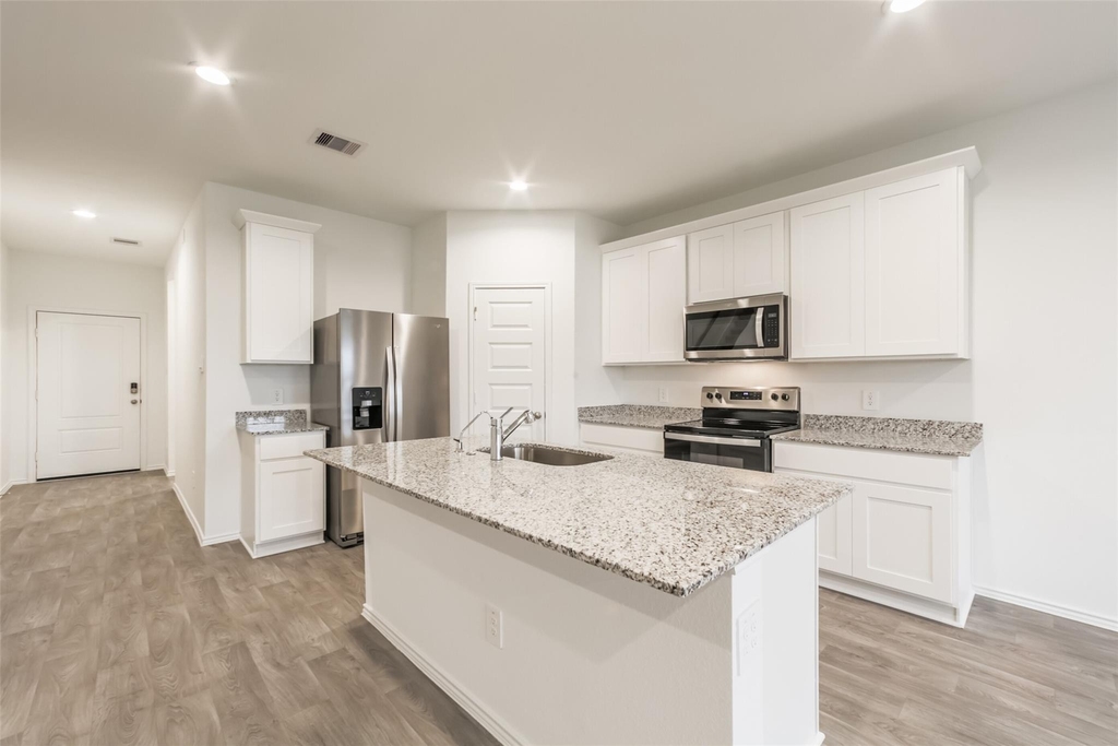 2209 Laurel Bloom Ln - Photo 3