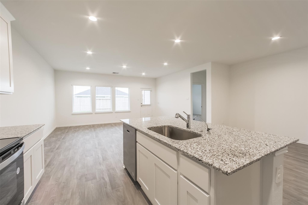 2209 Laurel Bloom Ln - Photo 5
