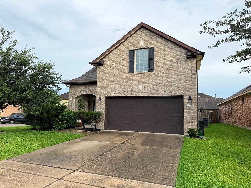 20703 Winghaven Drive - Photo 2