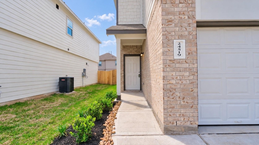 24519 Lorenzo Glaze Trail - Photo 2