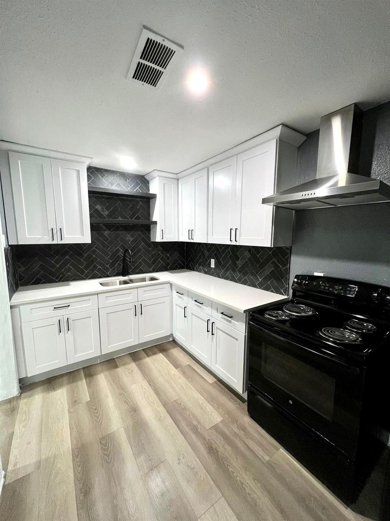 2107 Garvey Drive - Photo 11