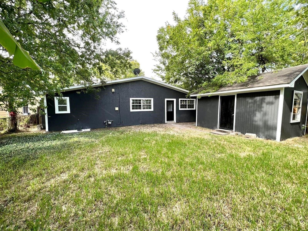 2107 Garvey Drive - Photo 34
