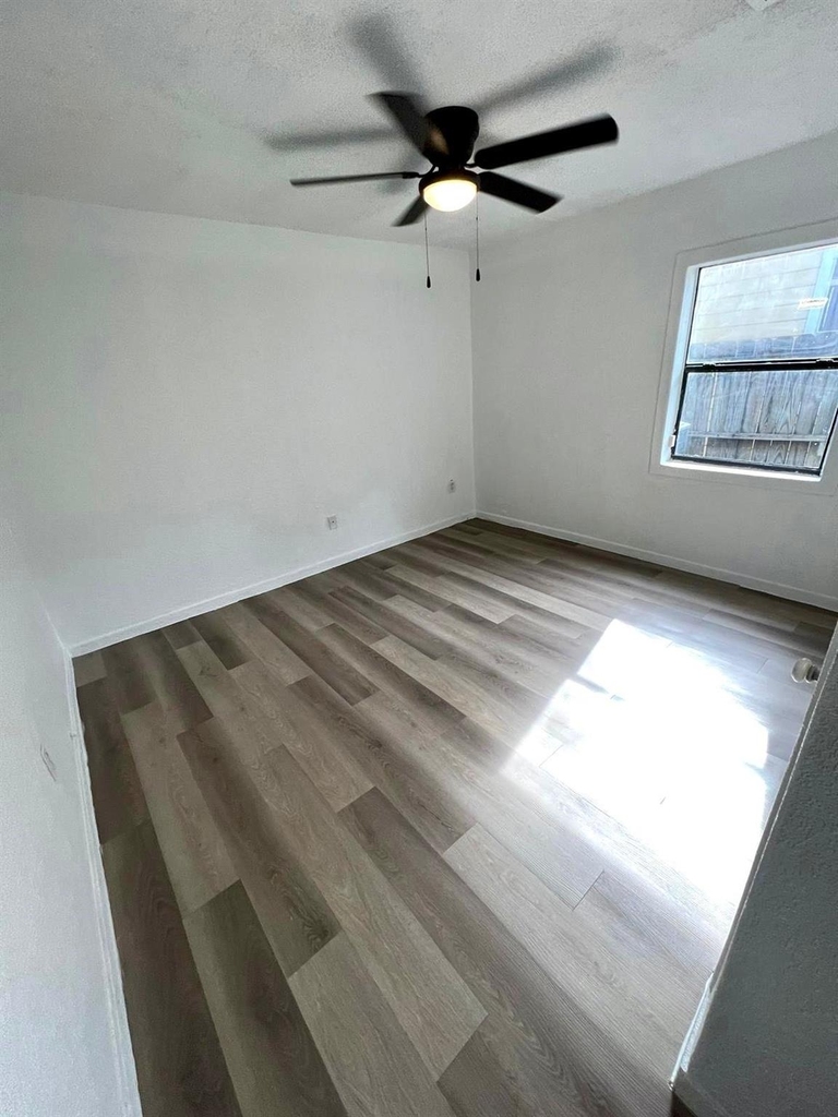 2107 Garvey Drive - Photo 29