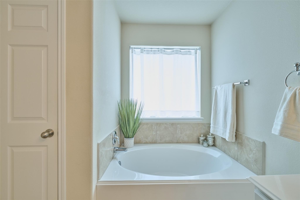 9940 Yearling Place - Photo 22