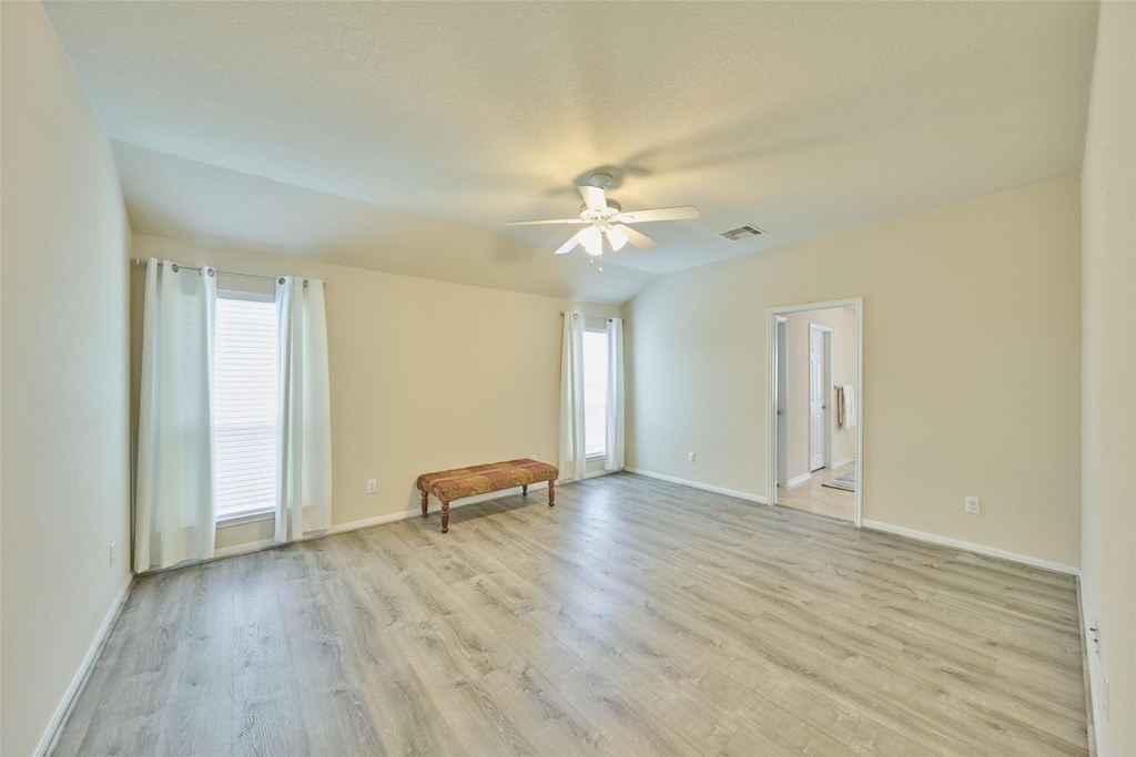 9940 Yearling Place - Photo 19