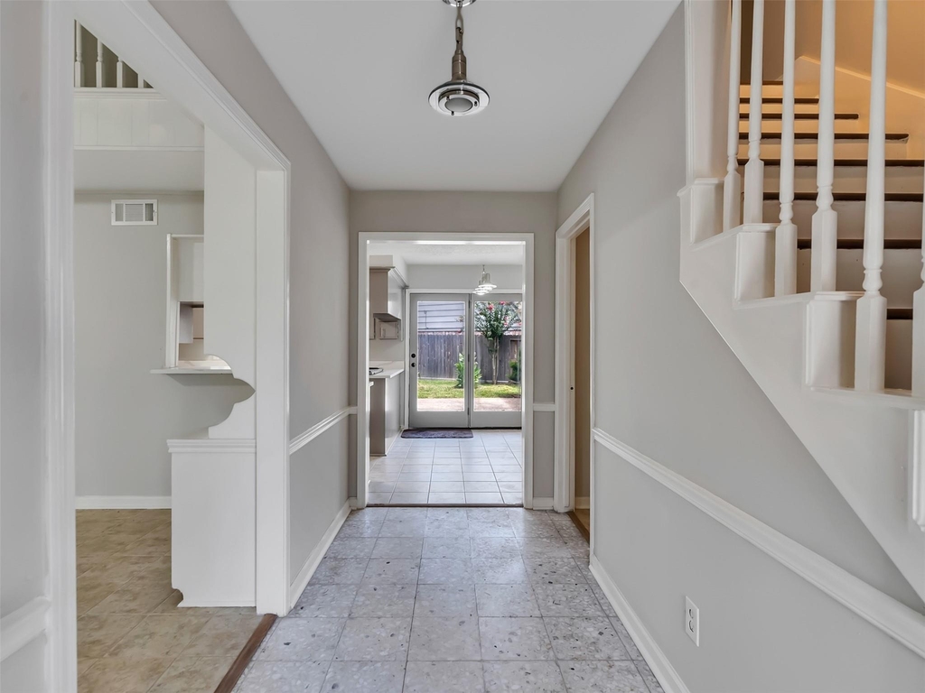 14134 Cleobrook Drive - Photo 3