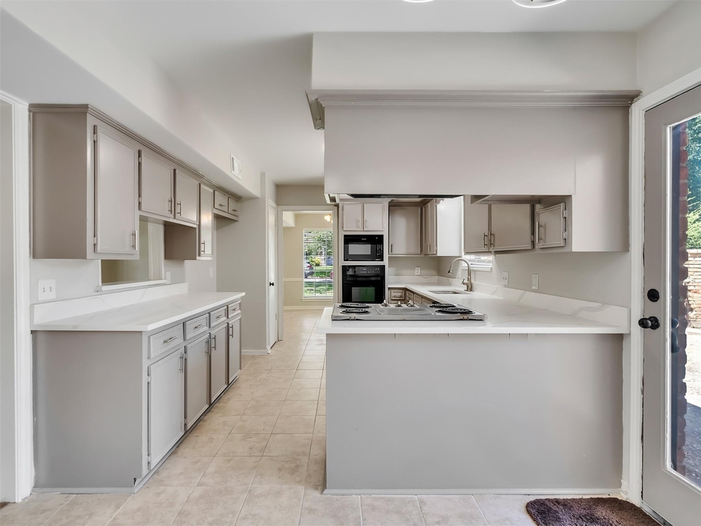 14134 Cleobrook Drive - Photo 12