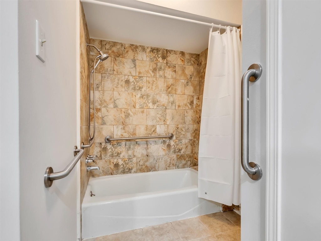 14134 Cleobrook Drive - Photo 18