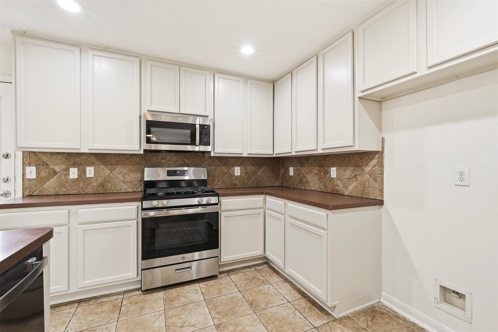7719 Serene Wood Lane - Photo 12
