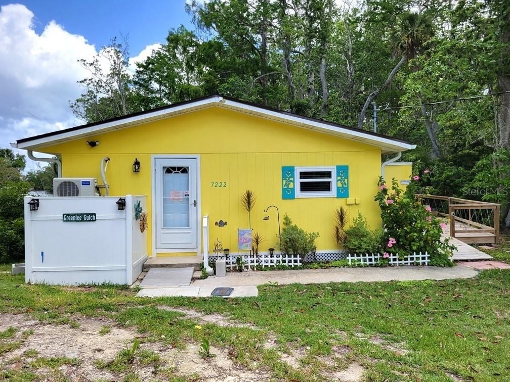 7222 Tropical Drive - Photo 2