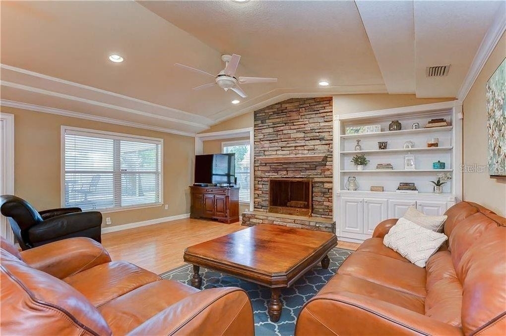 5121 Ellendale Avenue - Photo 11