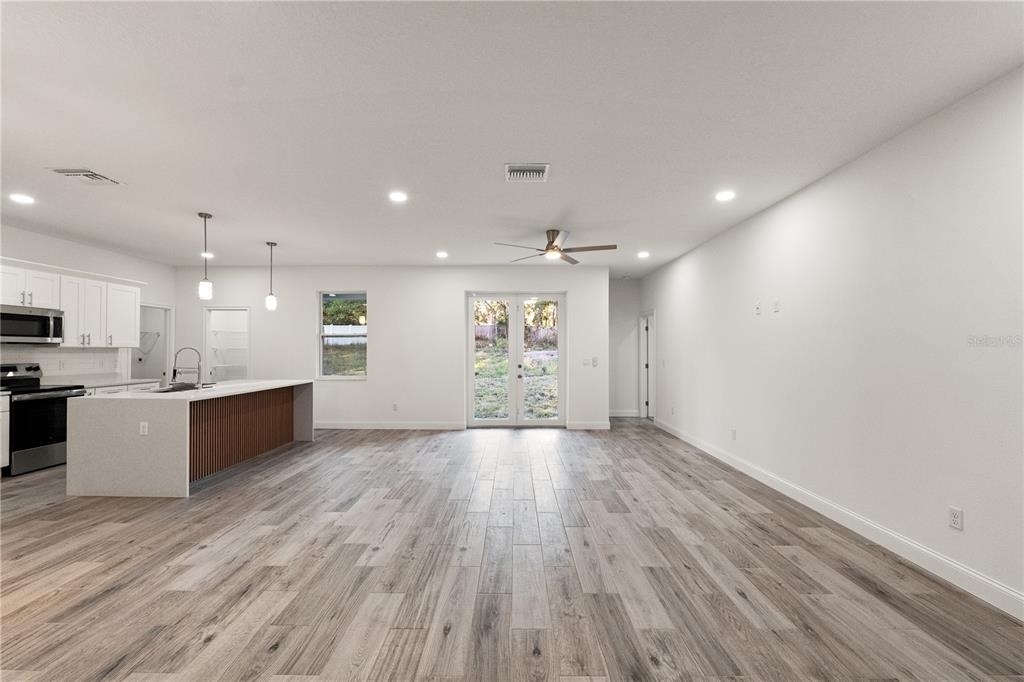 5352 Lowell Avenue - Photo 5