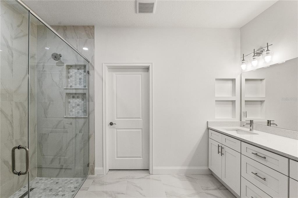 5352 Lowell Avenue - Photo 10