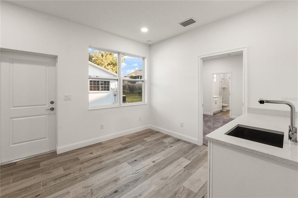 5352 Lowell Avenue - Photo 15