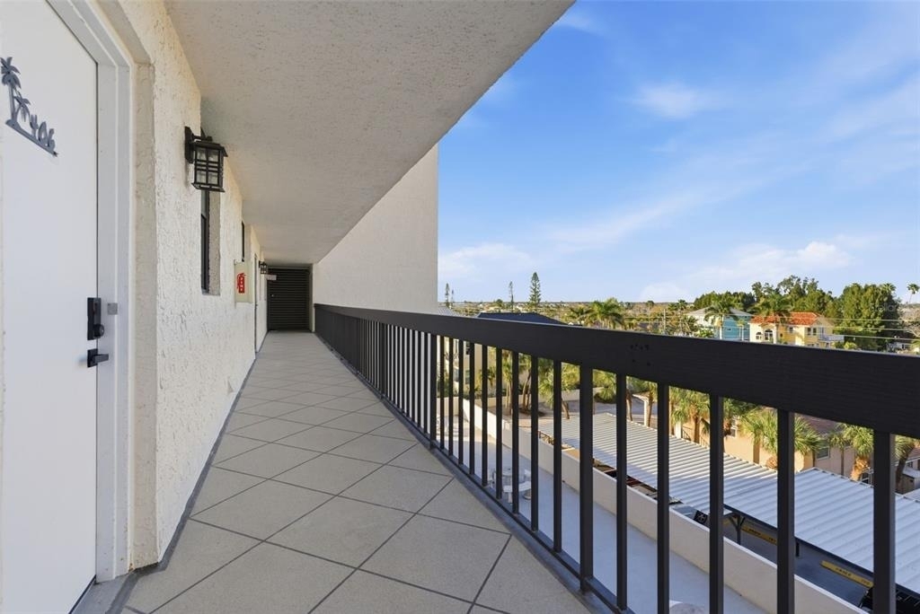 15462 Gulf Boulevard - Photo 7