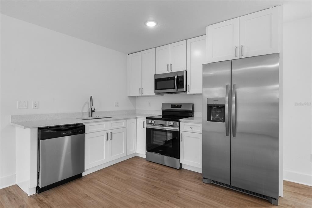 505 43rd Street S - Photo 2