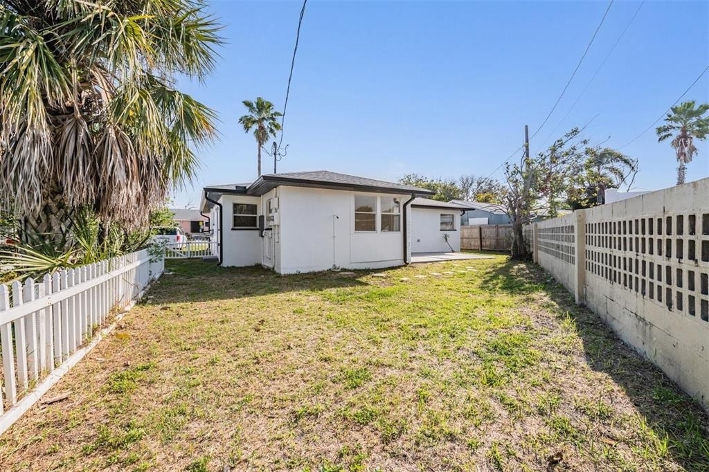 14040 Miramar Avenue - Photo 20