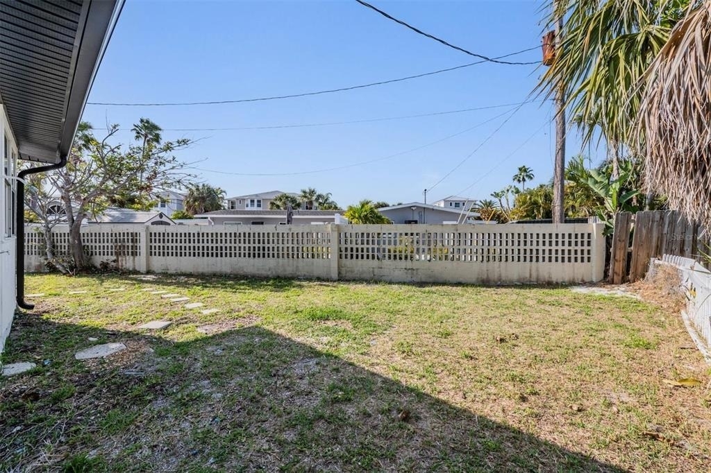 14040 Miramar Avenue - Photo 21