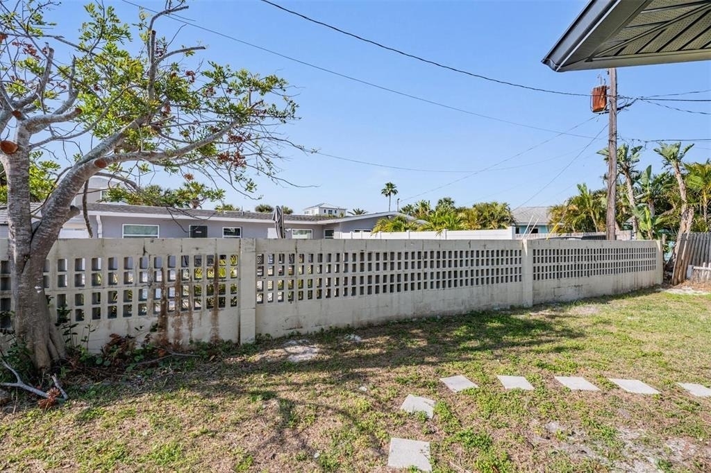 14040 Miramar Avenue - Photo 22