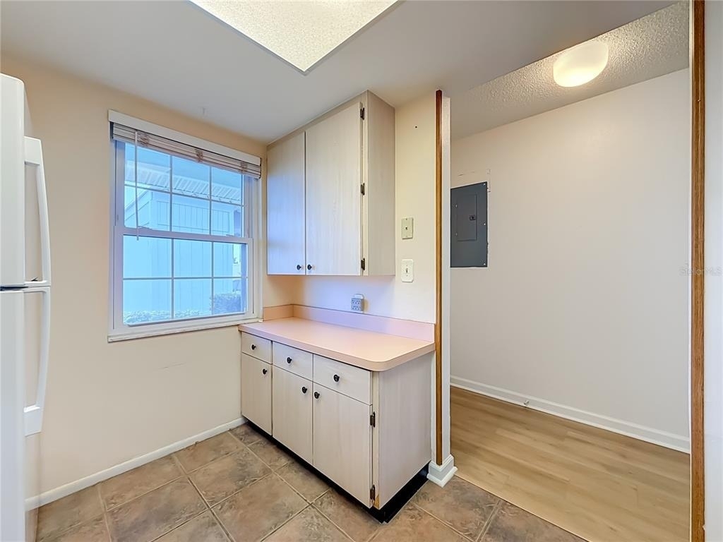 2465 Northside Dr - Photo 5