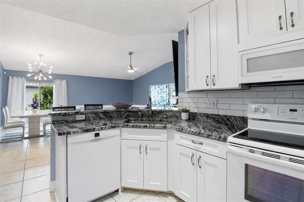 713 Manchester Woods Drive - Photo 19