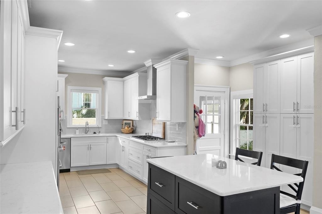 2943 W Bayshore Court - Photo 19