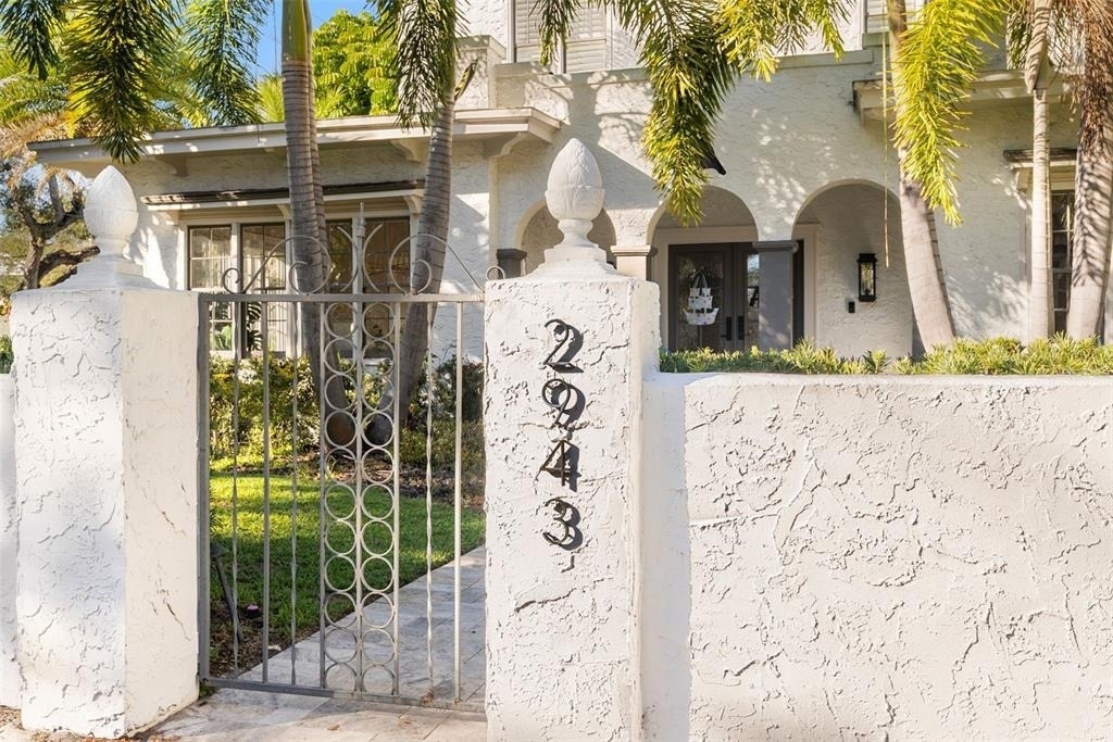 2943 W Bayshore Court - Photo 1
