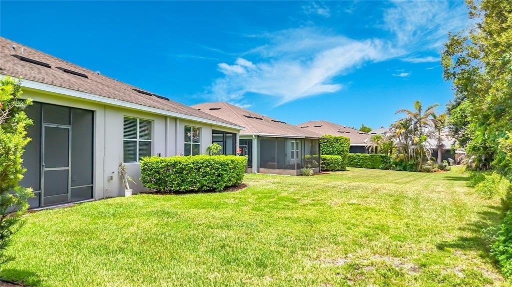 7434 Surrey Pines Drive - Photo 37