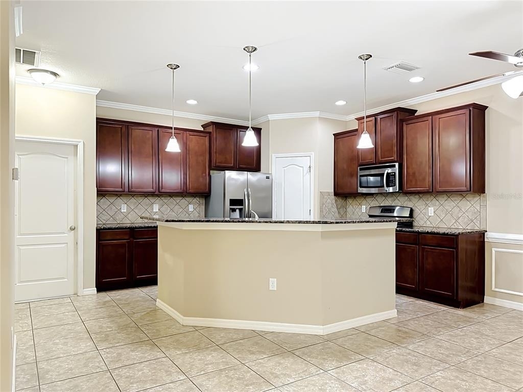 7434 Surrey Pines Drive - Photo 8