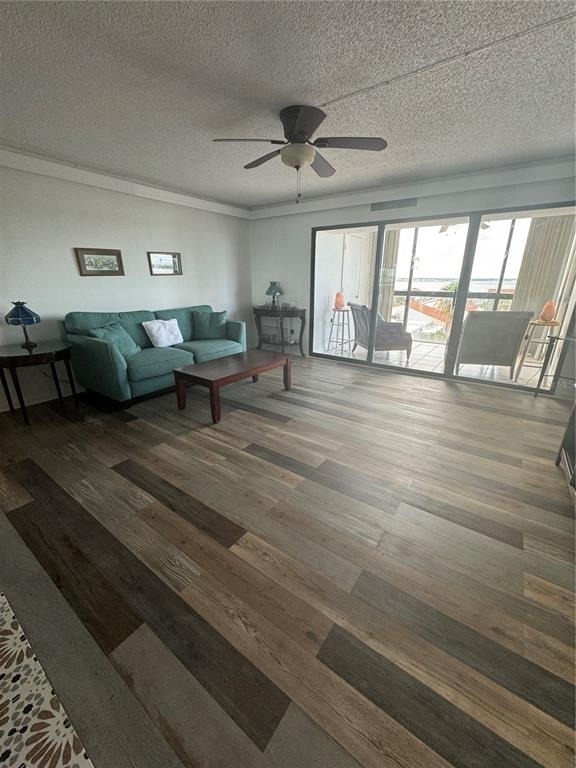 830 S Gulfview Boulevard - Photo 4