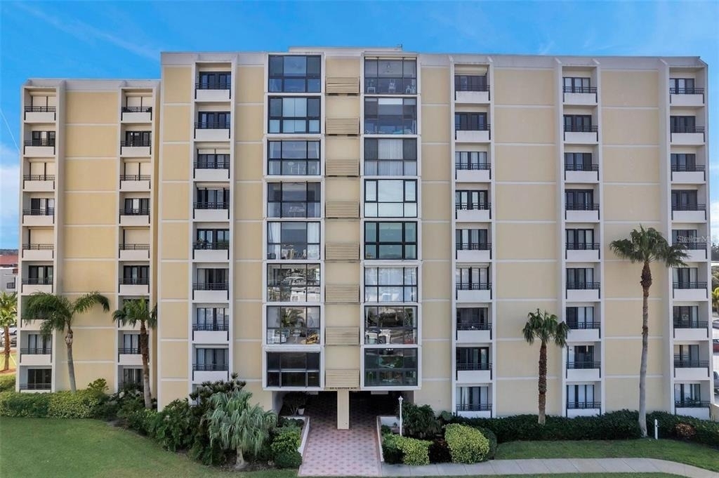830 S Gulfview Boulevard - Photo 0