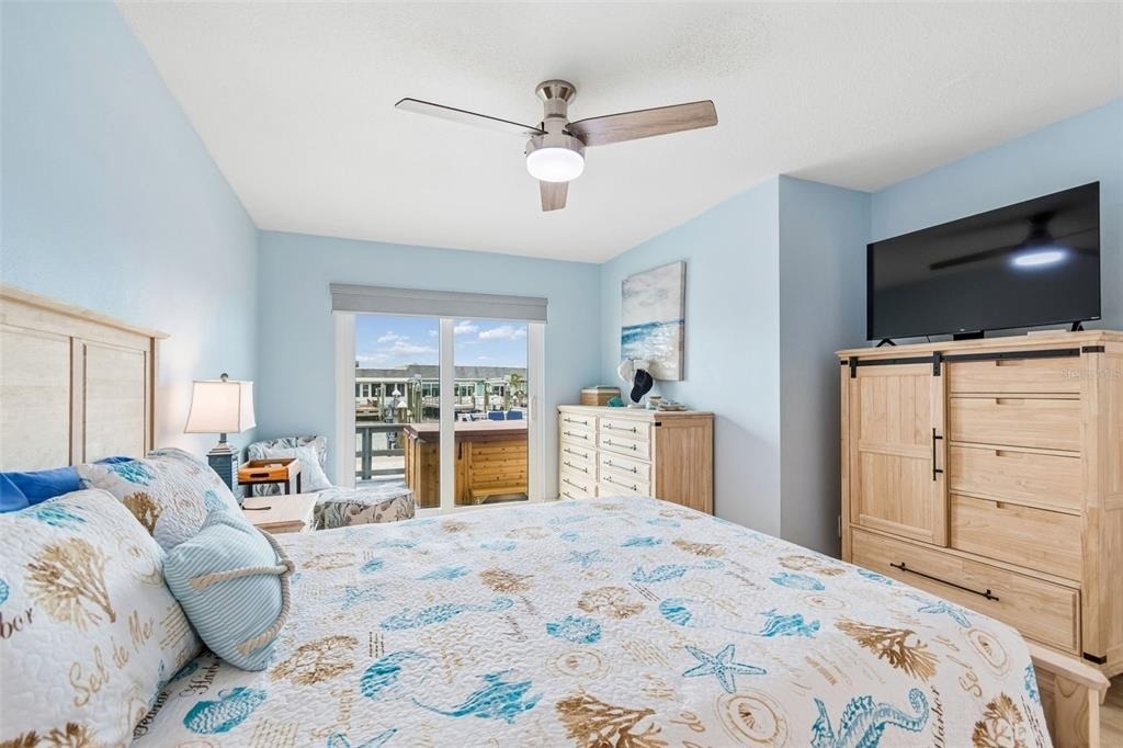 392 Boca Ciega Point Boulevard N - Photo 20