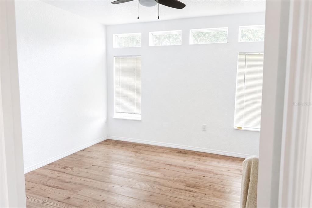 10121 Evanston Lane - Photo 4