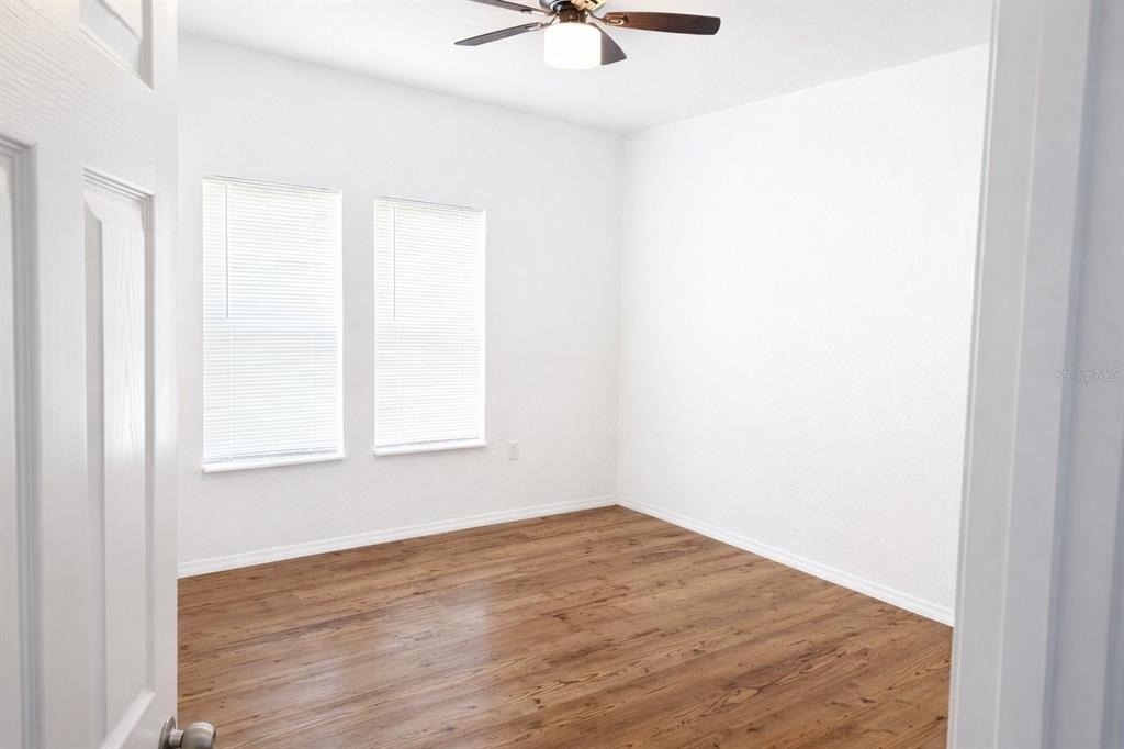 10121 Evanston Lane - Photo 6