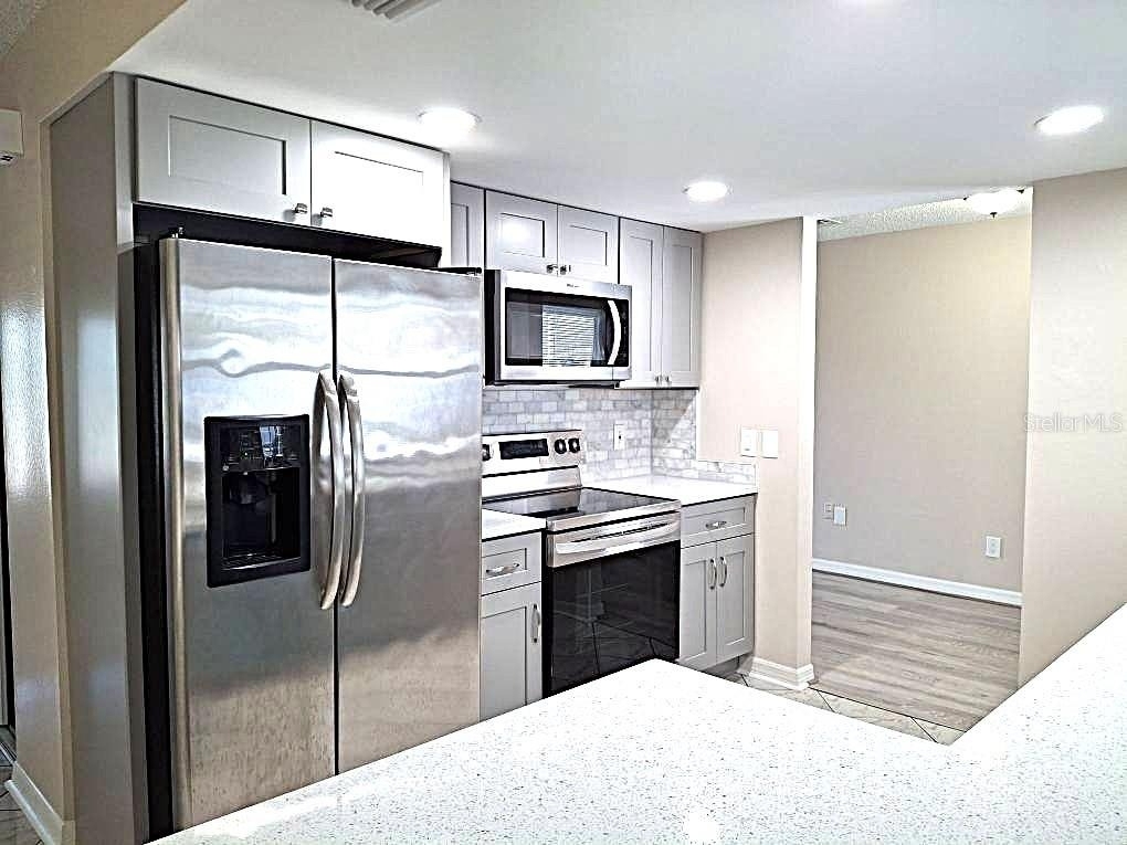 8308 123rd Avenue - Photo 4
