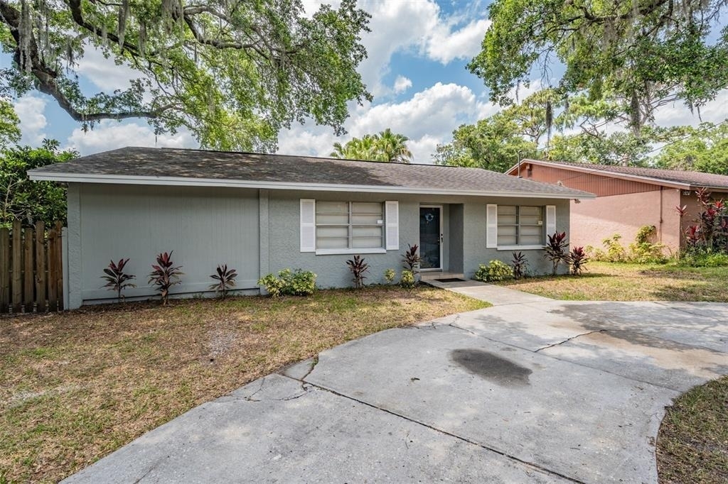 9616 N Oklawaha Avenue - Photo 42