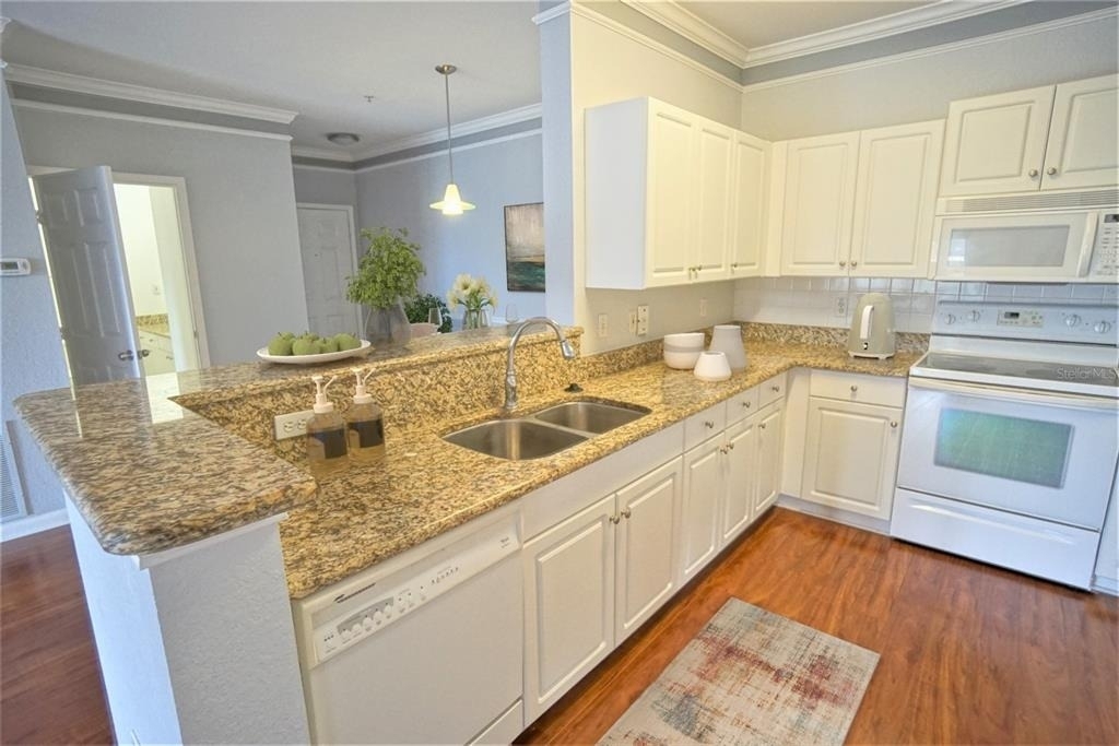 4304 Bayside Village Drive - Photo 5