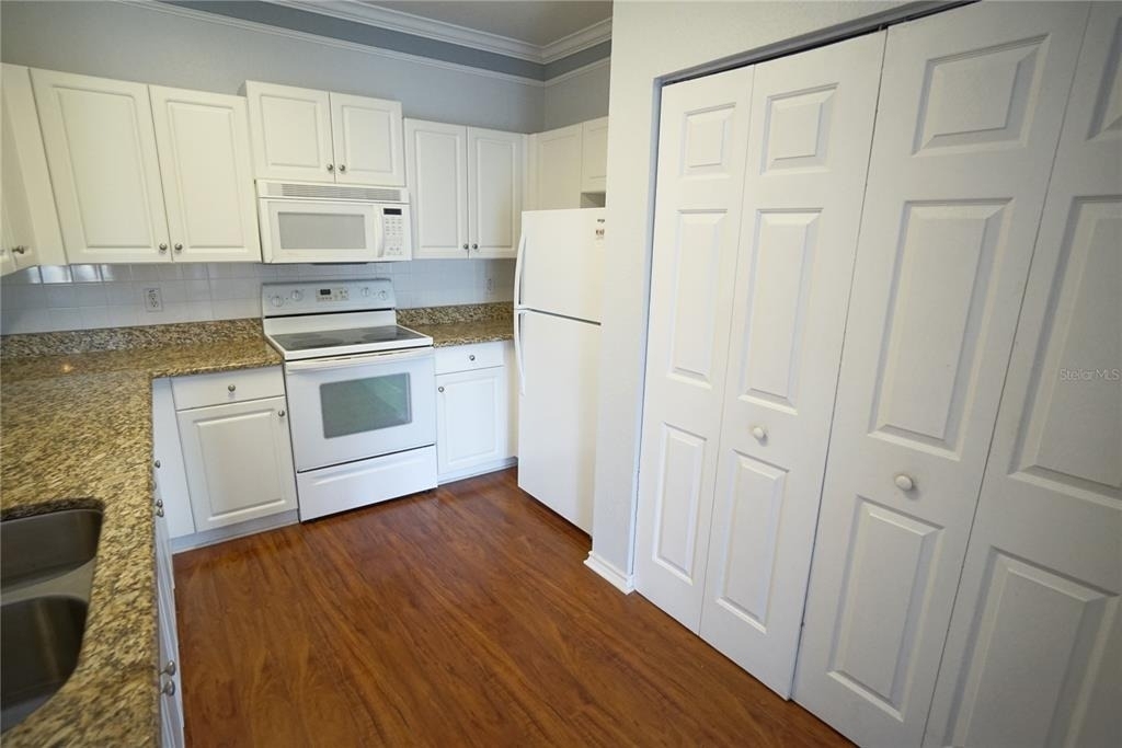 4304 Bayside Village Drive - Photo 10