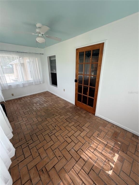 207 E Halifax Avenue - Photo 8