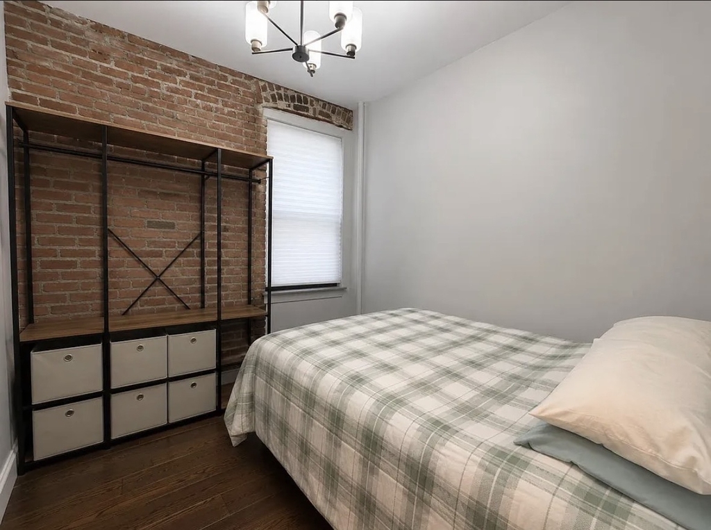 401 Macon Street - Photo 1