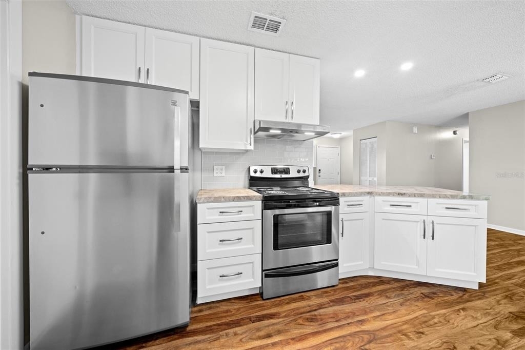 1820 Se 57th Avenue - Photo 5