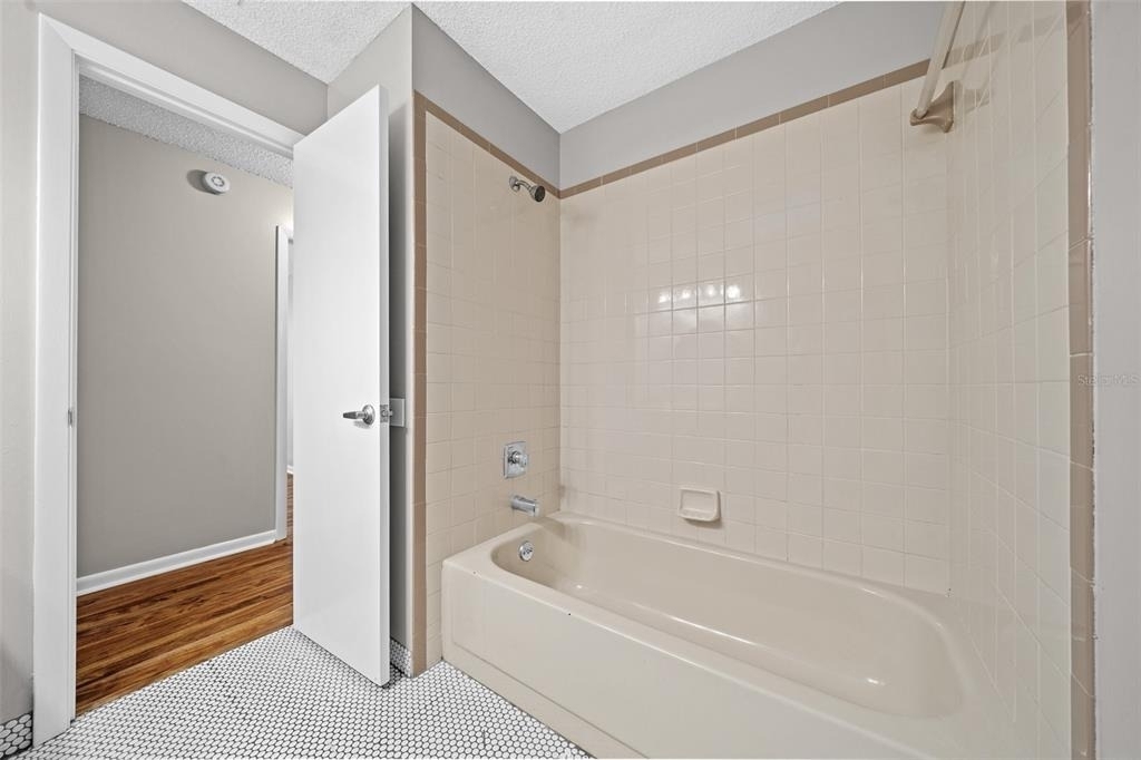 1820 Se 57th Avenue - Photo 11