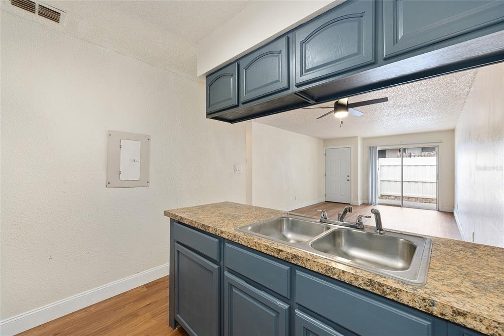 3025 Se 55th Avenue - Photo 17