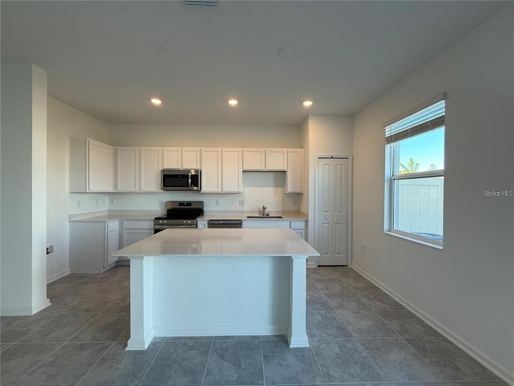 2533 Skyline Loop - Photo 4