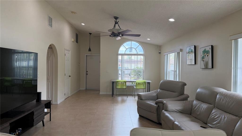 632 Dharma Circle - Photo 3