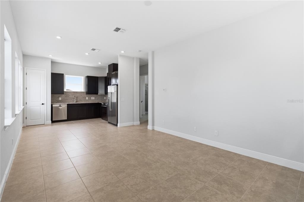 13030 Stoddart Avenue - Photo 4