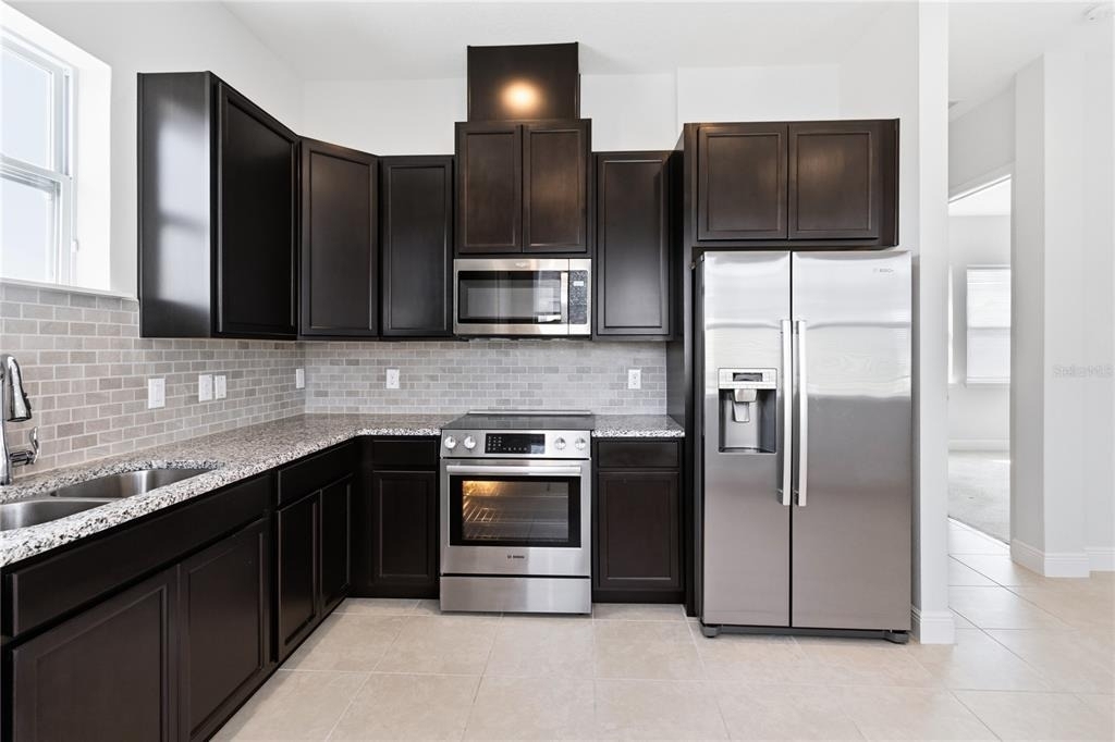 13030 Stoddart Avenue - Photo 7