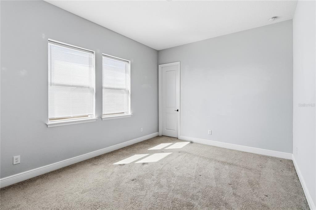 13030 Stoddart Avenue - Photo 8